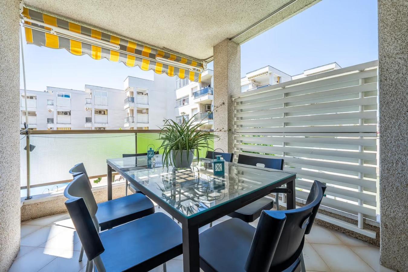 Apartamento Bumbai Creixell Exterior foto
